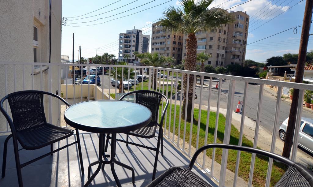 Mackenzie Blu Beach Studio Larnaca Luaran gambar